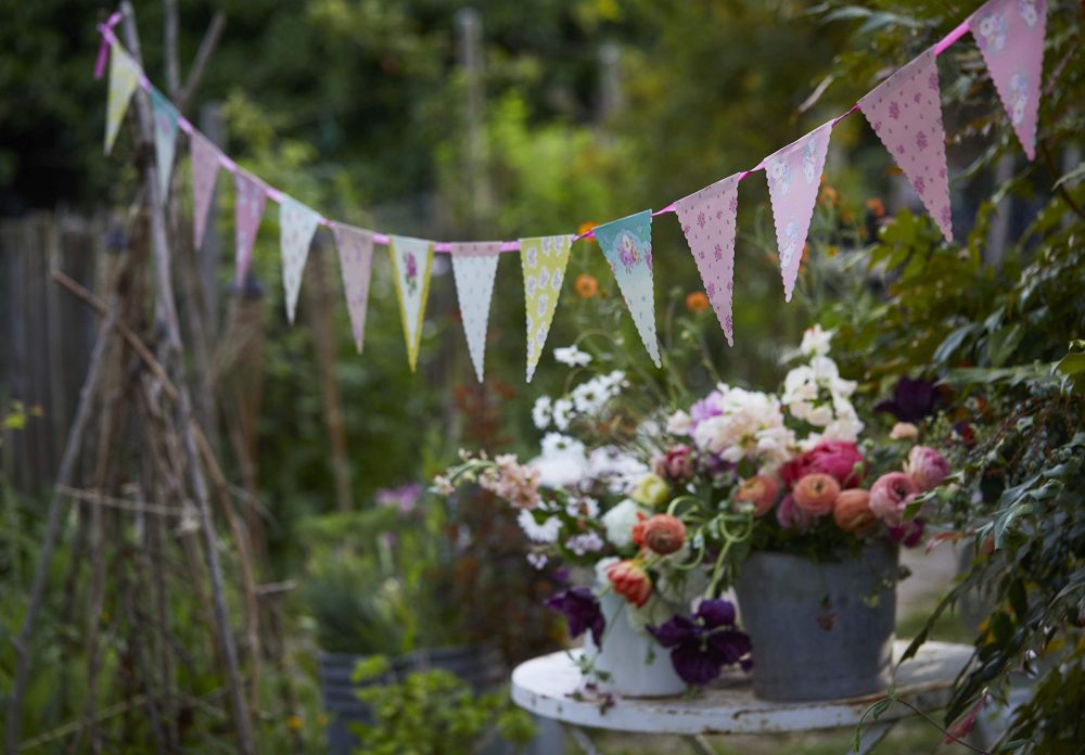 Talking Tables Tea Party Decorations Floral Banner Bunting | Truly Scrumptious | Great For Birthday Party, Baby Shower, Wedding And Anniversary | Paper, 4M - Image 2